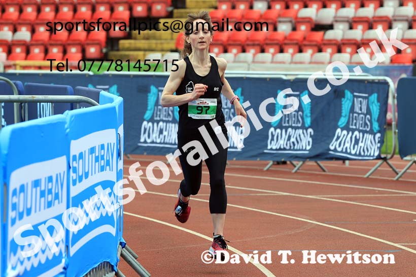Gateshead 10k, 2024 Gateshead Marathon, Half Marathon and 10k, Gateshead Stadium.  Photo: David T. Hewitson/Sports for All Pics